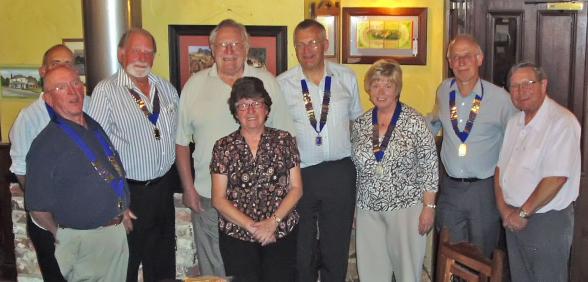 Presidents from Zone 4k pictured with Lions Eric & Stella Bowyer from Australia.