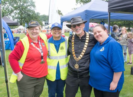 Lions from Aldershot and Fleet show the Mayor of Yateley around this fun filled event. Lions from Aldershot and Fleet show the Mayor of Yateley around this fun filled event.